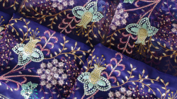 Saree-like(Continuous Design)